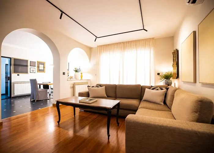 Klaudia With Pool Villa *