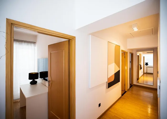 Klaudia With Pool Villa *